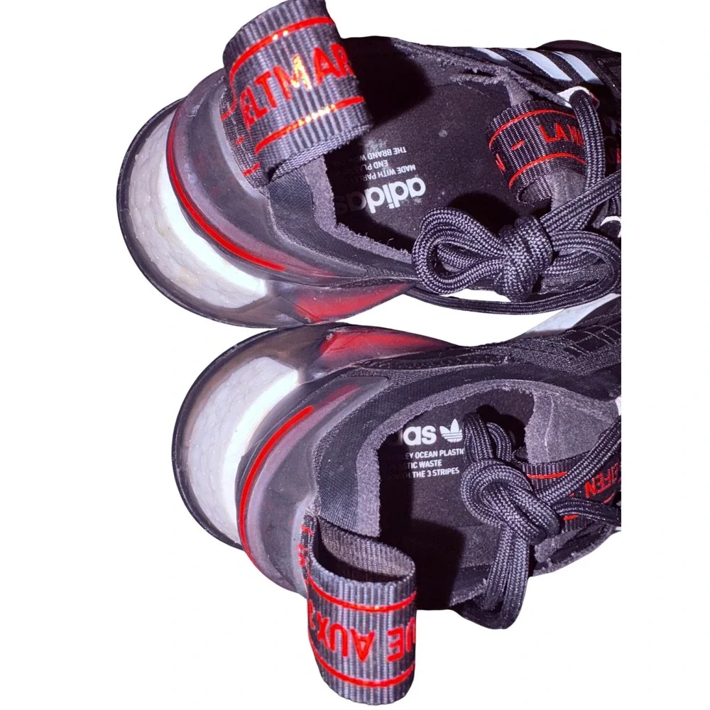 Adidas NMD_V3 Kids Core Black Solar Red Sneakers GY4287 Size 5.5Y